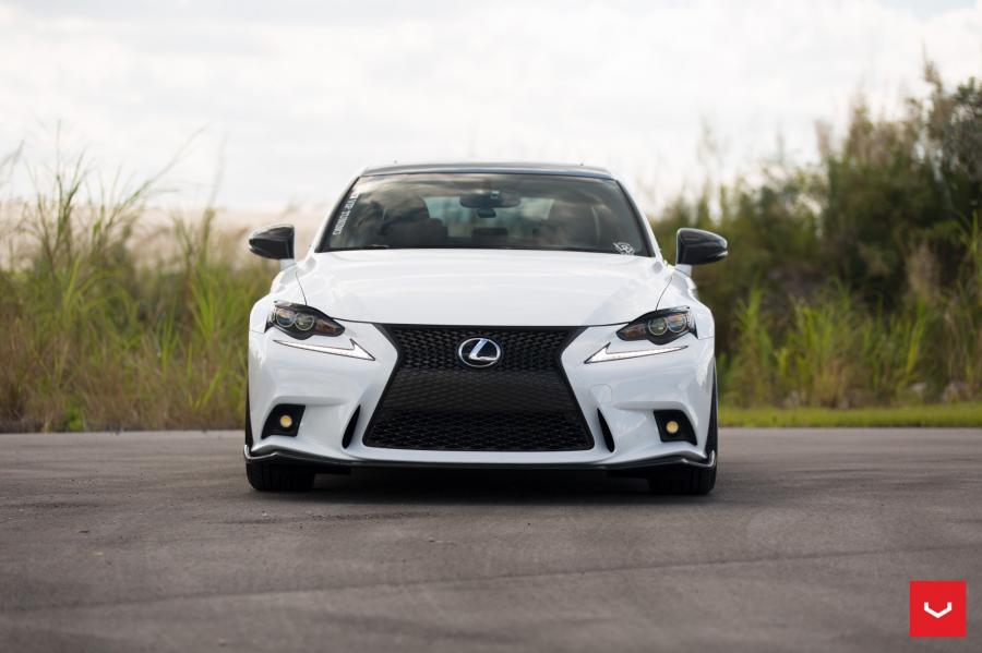  Lexus IS F on Vossen Wheels (VFS-10) 2017 года  (фото 7 из 72)